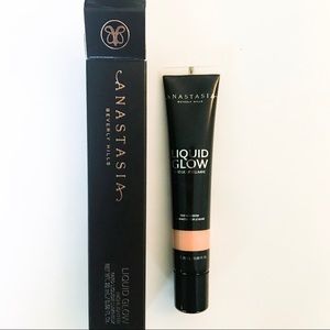 Anastasia Beverly Hills Liquid Glow Highlighter
